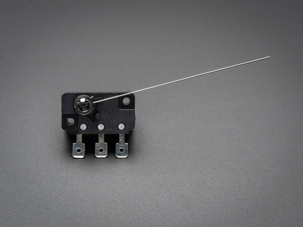 820-00.jpg Micro Switch w/Wire - Three Terminals